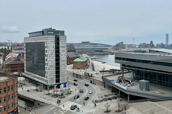 Udsigt over Aarhus havn fra Hotel Atlantic